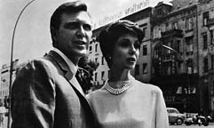 Robert Lansing and Dana Wynter