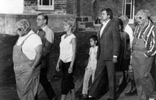 Kenneth Tobey, Diana Scarwid, Lulu Sylbert, and Paul Le Mat