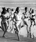 Lori Saunders in The Girls on the Beach